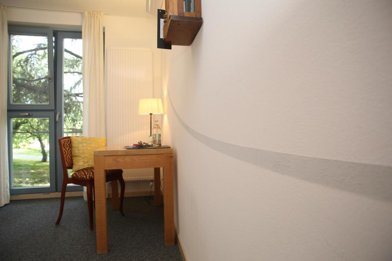 Alanus Gastehaus Hotel Alfter Exterior photo